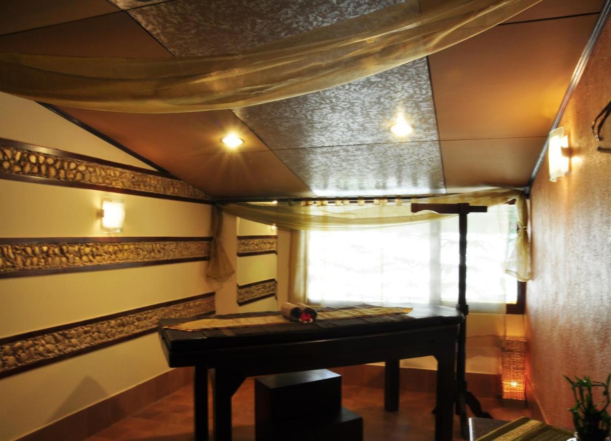 Madhuban Sarovar Portico Mussoorie Exterior foto